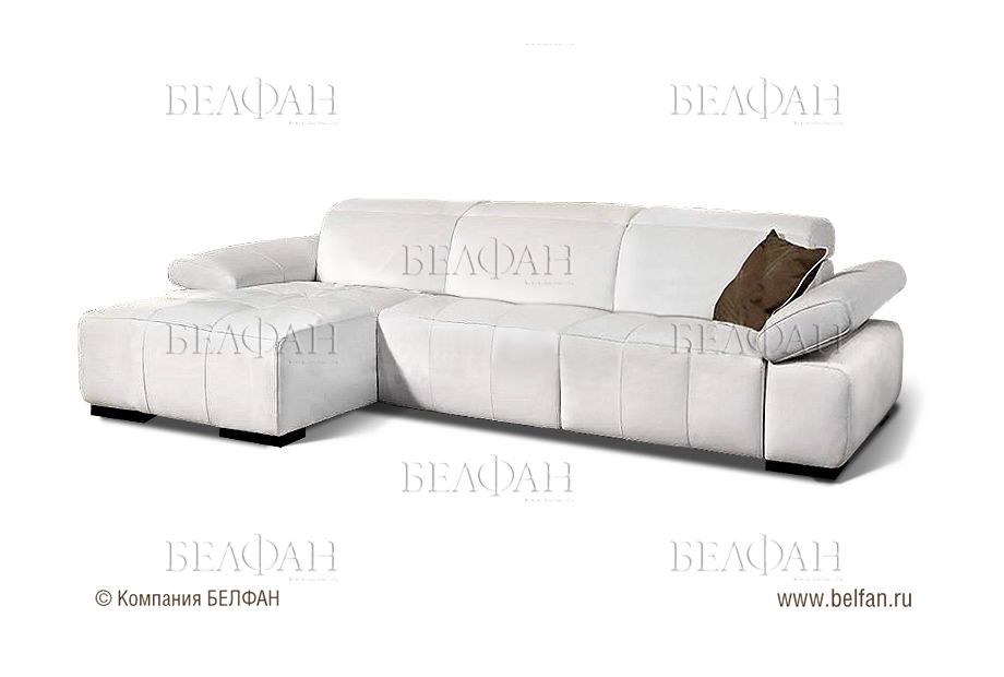 Белый диван в интерьере: яркое дизайнерское решение