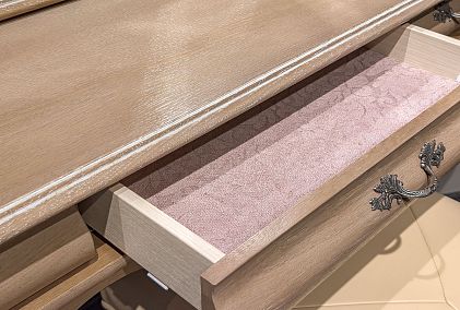 Стол туалетный "Тэфи"