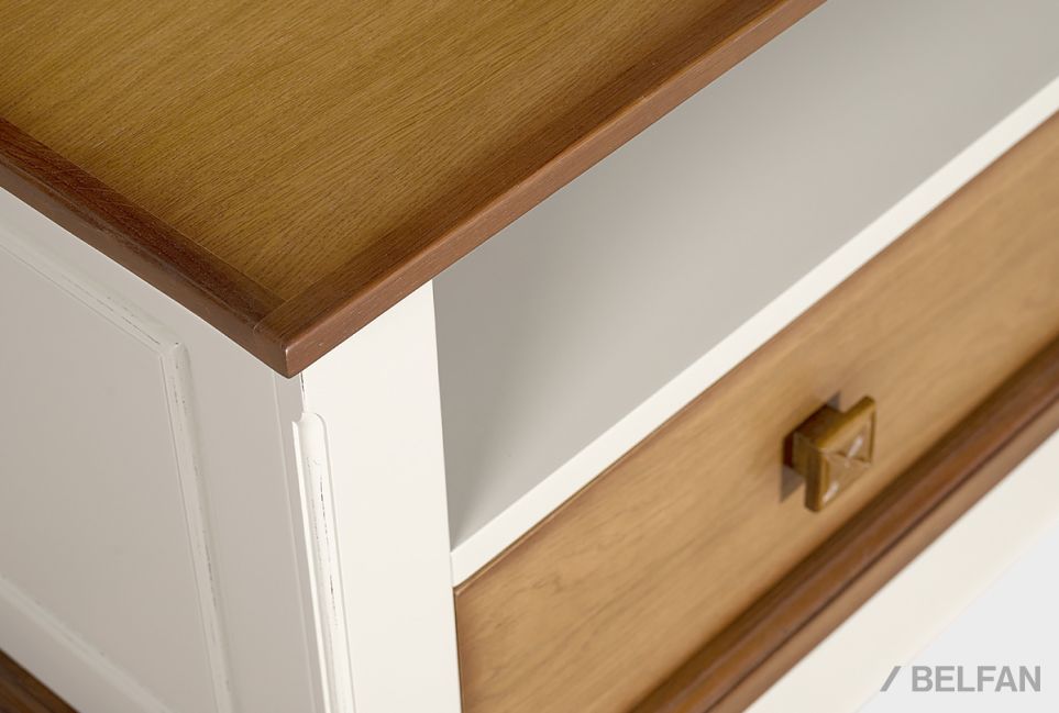 Тумба под ТВ "Brianson" массив и шпон дуба, МДФ 2