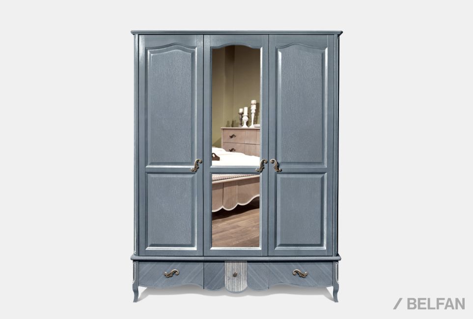 Шкаф для одежды "Katrin" фигурный 3-х дв. с зеркалом массив и шпон дуба 1