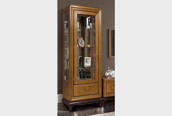 Шкаф с витриной 1-но дв. "Соната" (левый) массив и шпон дуба 7