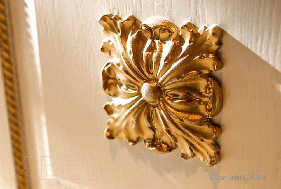 Тумба "Алези 3 Люкс" массив и шпон дуба 2