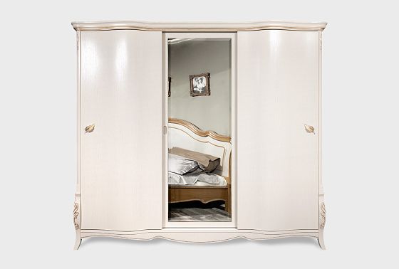 Шкаф-купе для одежды 3-х дв. "Трио" (с зеркалом) массив и шпон дуба 8