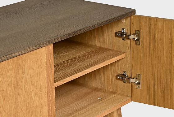 Тумба "Элва" D-3 массив и шпон дуба 10