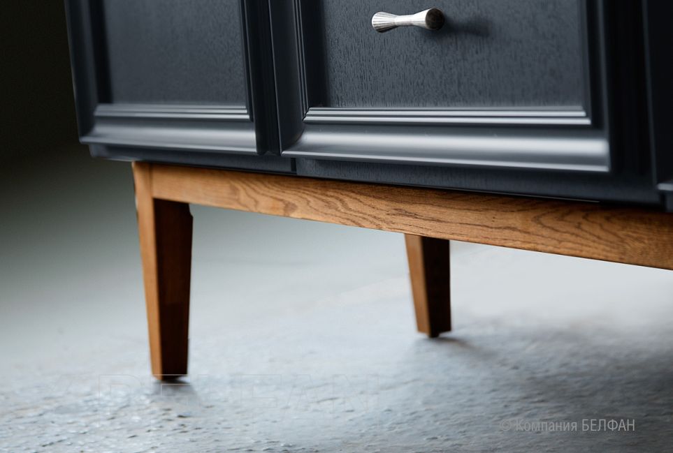 Тумба "Сакраменто" 3 (с ящиками) массив и шпон дуба, МДФ 6