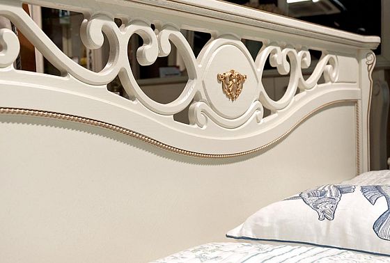 Кровать "Алези" (низкое изножье) массив и шпон дуба 4