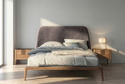 Кровать "Bergamo" (мягкое изголовье); без основания, без матраса; (1600x2000); американский орех; Infinity 4 Taupe
