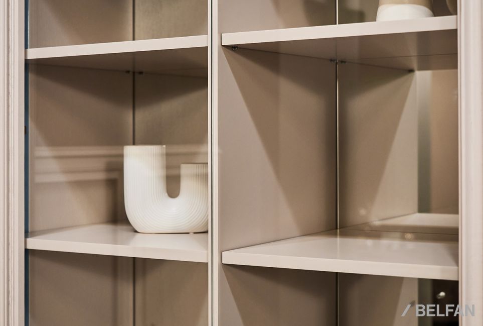 Витрина 2-х дв. "Сакраменто" массив и шпон дуба, МДФ 4