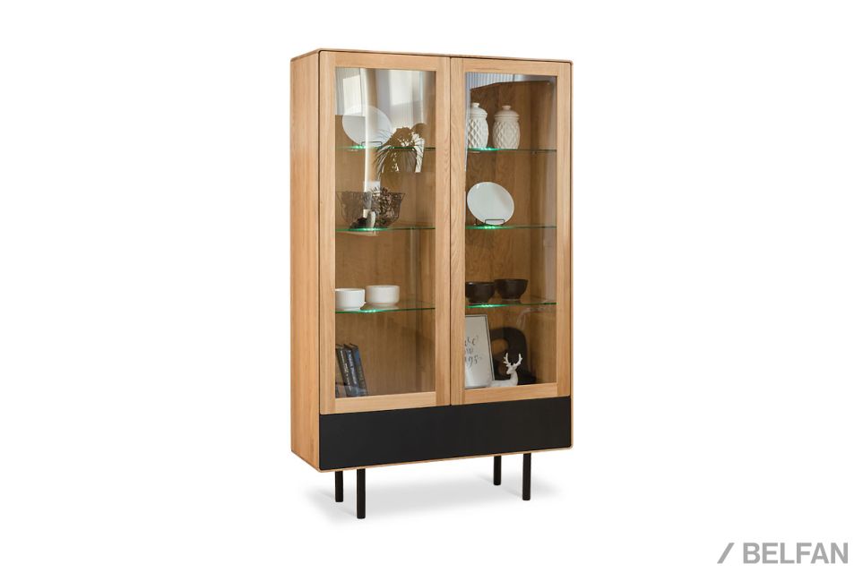 Витрина 2-х дверная "Norman" массив дуба, МДФ, металл 1