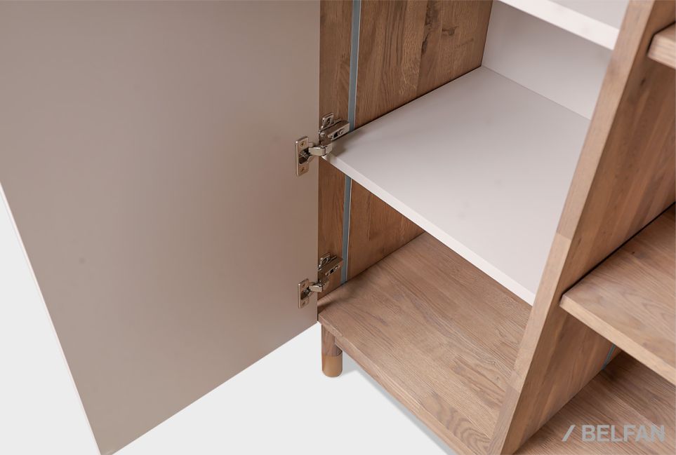 Витрина 2-х дверная "Меридиан" с нишей (комбинированная) массив дуба, МДФ 8