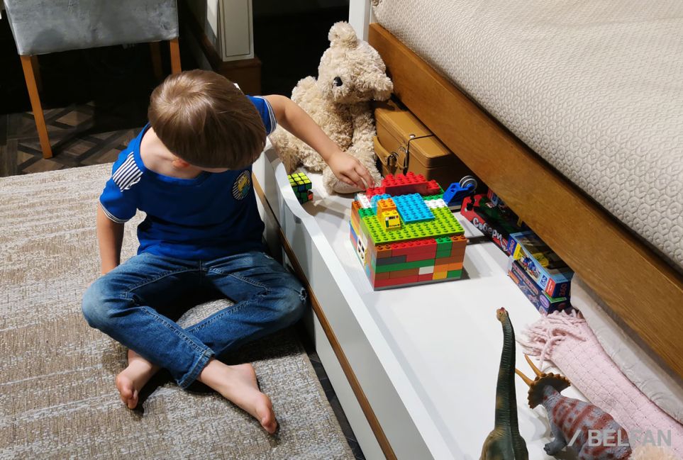 Кровать-диван под два матраса "Brianson" массив и шпон дуба, МДФ 12