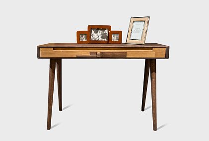 Стол туалетный "Irving Design"
