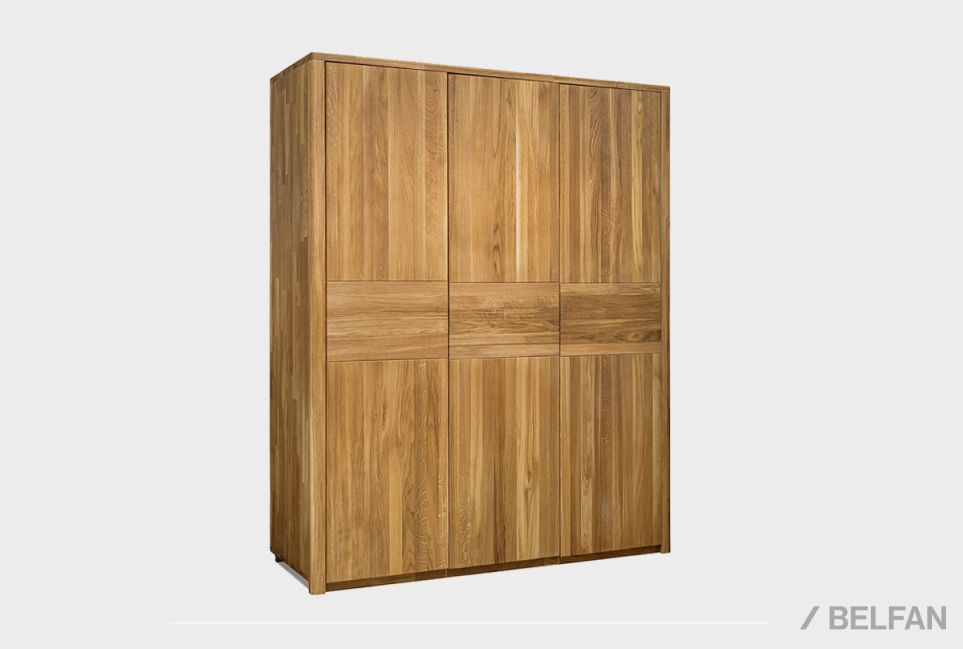 Шкаф для одежды 3-х дверный "Норд" массив дуба 2