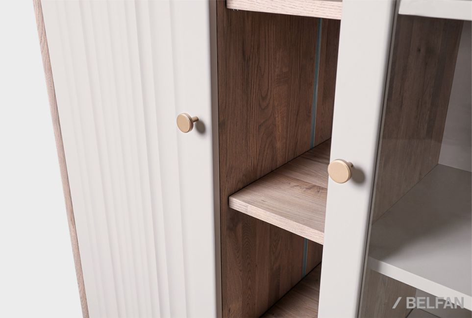 Витрина 2-х дверная "Меридиан" с нишей (комбинированная) массив дуба, МДФ 7