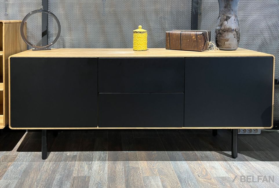 Тумба под ТВ высокая "Norman" 3 массив дуба, МДФ, металл 4