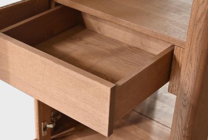 Витрина 1-но дверная "Бергамо" (правая); американский орех