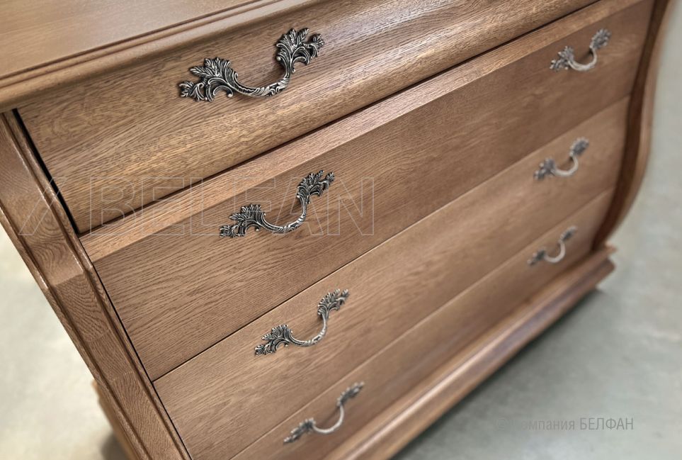 Комод "Оскар" массив и шпон дуба 3