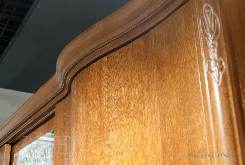 Шкаф-купе для одежды 3-х дв. "Трио" (с зеркалом) массив и шпон дуба 2