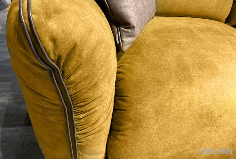 "Ferre" диван 3-х местный с пуфом 4