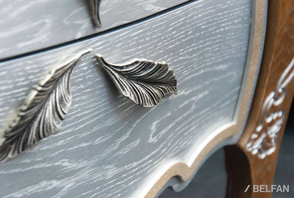 Тумба прикроватная "Трио" массив и шпон дуба 2