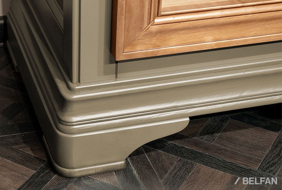 Шкаф для одежды "Оливия" 2-х дверный массив и шпон ольхи 3