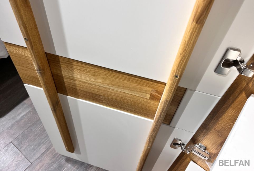 Шкаф для одежды 3-х дверный "Wallstreet" массив дуба, МДФ 8