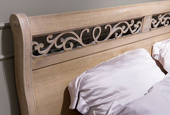 Кровать "Тэфи" (высокое изножье) массив и шпон дуба 5