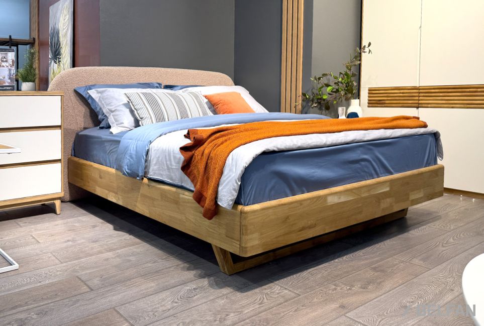 Кровать "Wallstreet" (мягкое изголовье высокое) массив дуба 7