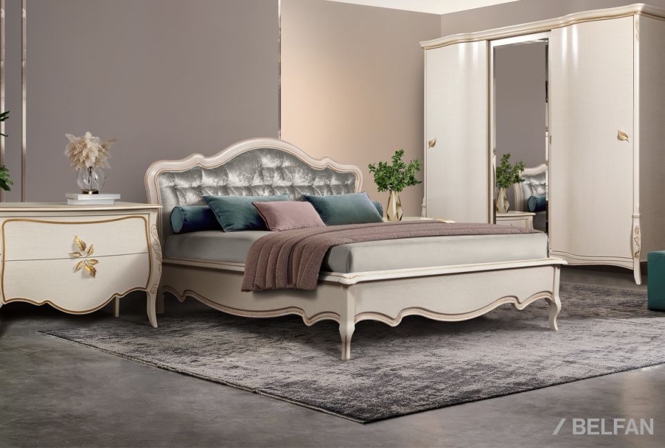 Шкаф-купе для одежды 3-х дв. "Трио" (с зеркалом) массив и шпон дуба 4