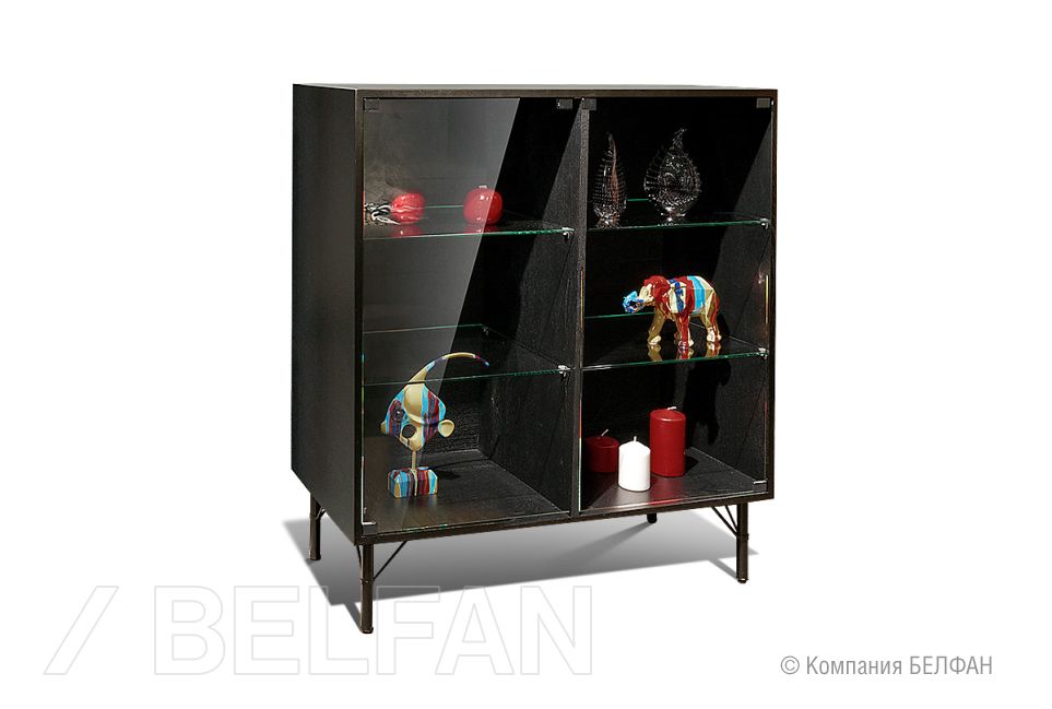 Шкаф с витриной 2-х дв. "Extera" 104 (низкий) массив дуба, металл 1