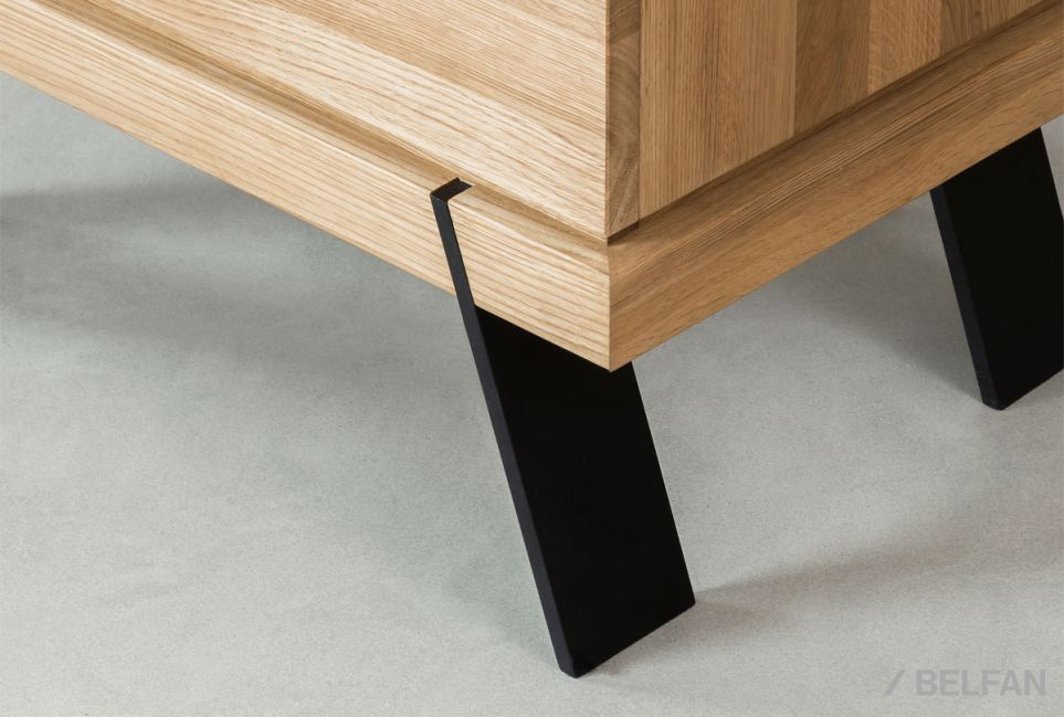 Витрина 2-х дверная "Etna" (левая) массив дуба, металл 4