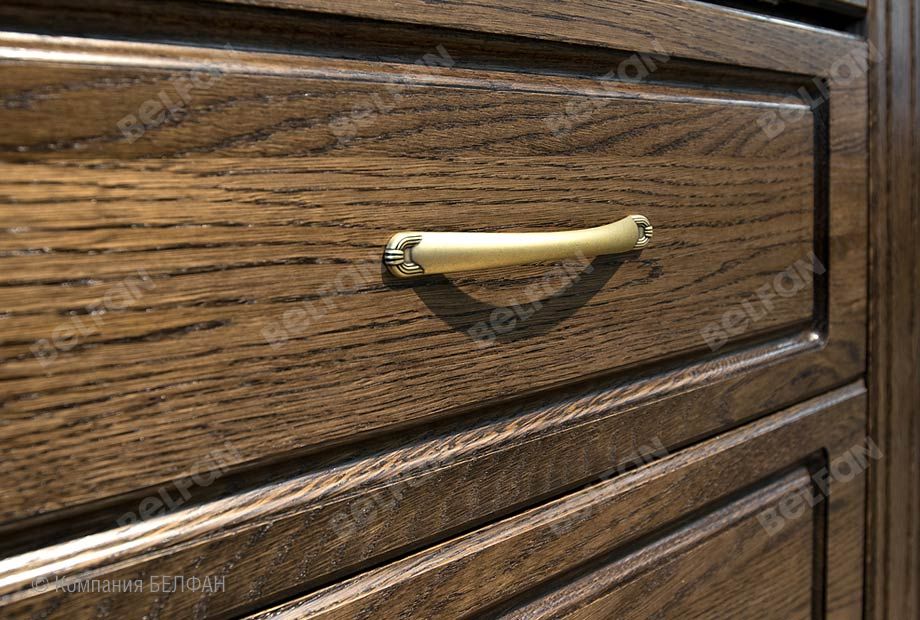 Шкаф комбинированный "Верди Люкс 3з" массив и шпон дуба 3