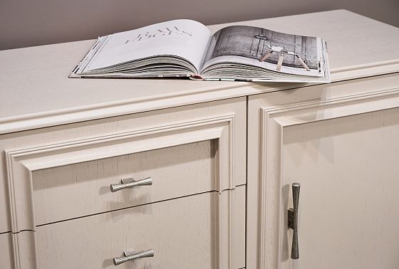 Тумба "Сакраменто" 4 (с ящиками) массив и шпон дуба, МДФ 14