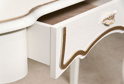 Стол туалетный "Трио"