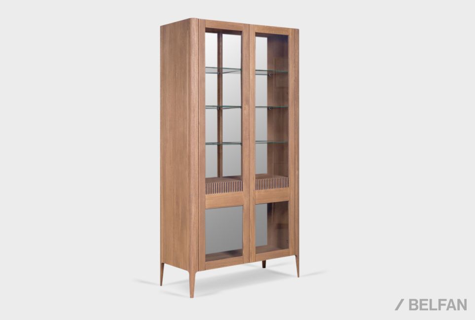 Витрина 2-х дверная "Bergamo" массив дуба 1