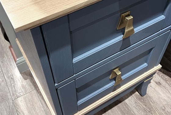 Тумба прикроватная "Стюарт" массив и шпон дуба 13