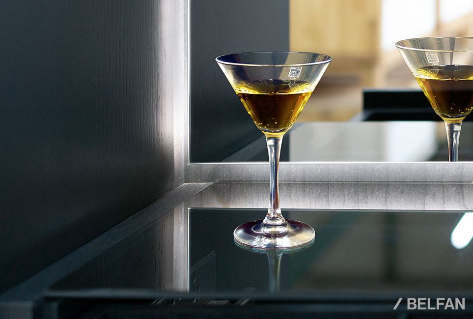 Тумба высокая "Сакраменто" (стекло) массив и шпон дуба, МДФ 5