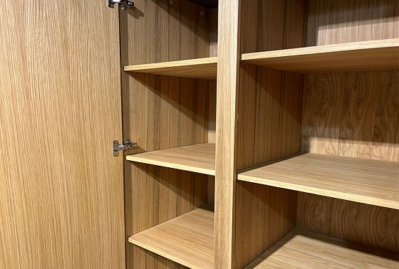 Шкаф для одежды 4-х дверный "Элва" массив и шпон дуба 6