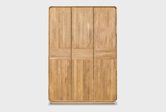 Шкаф для одежды 3-х дверный "Монблан" массив дуба 5