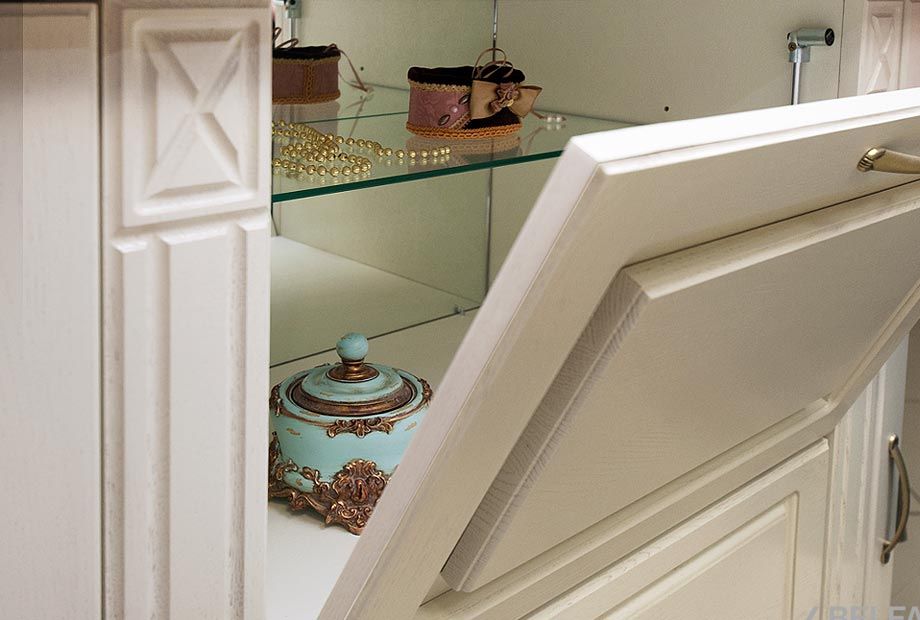 Тумба "Верди Люкс 3/3з" массив и шпон дуба 3