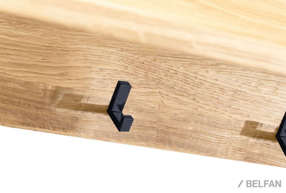 Вешалка настенная "Арт" массив дуба 2