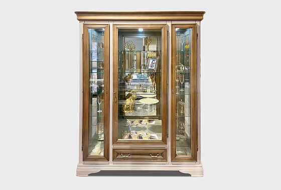 Шкаф с витриной 3-х дверный "Оливия" массив и шпон ольхи 3