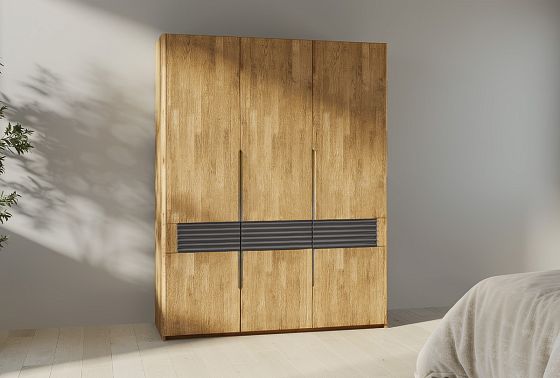 Шкаф для одежды 3-х дверный "Уоллстрит" массив дуба, МДФ 14