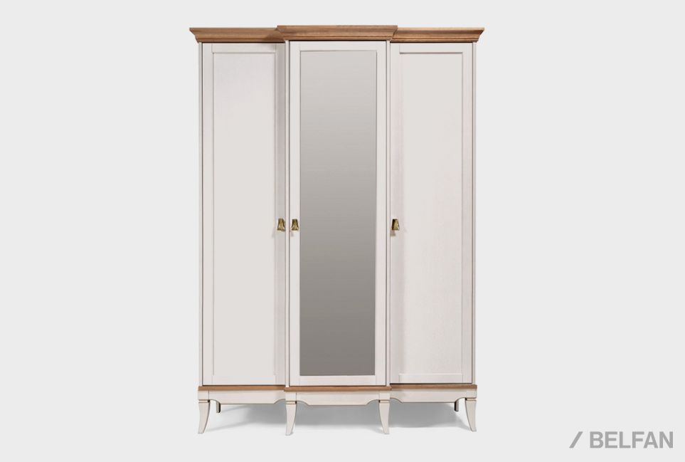 Шкаф для одежды 3-х дв. "Стюарт" (с зеркалом) массив и шпон дуба 1