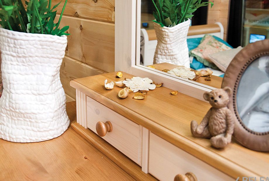 Полка-зеркало "Синди" массив сосны 2