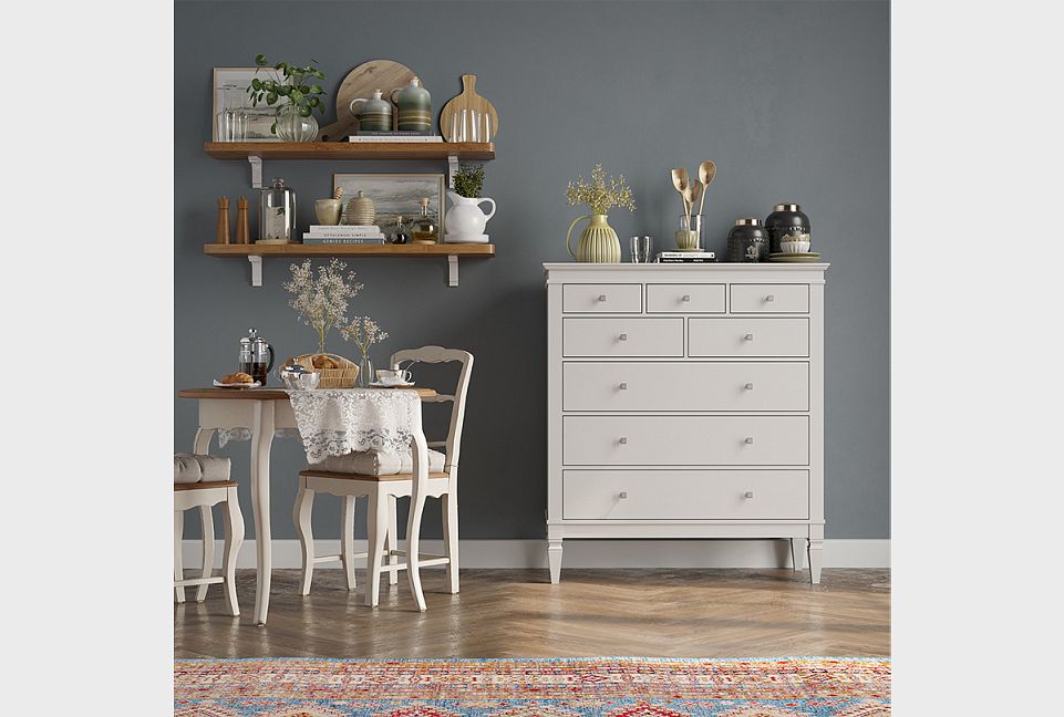 Комод "Ольса-С" 323; белый лак+антик 24