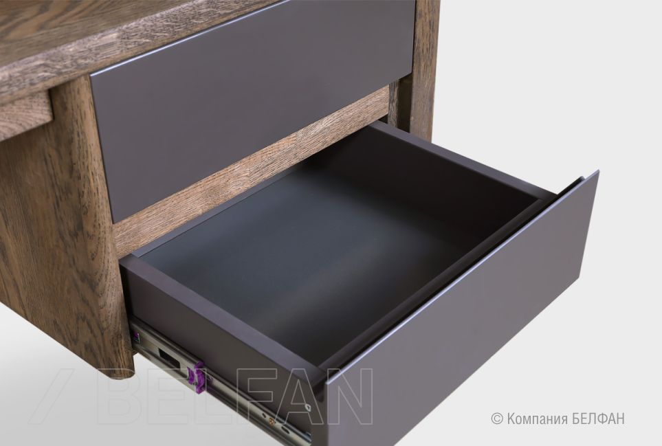 Стол письменный "Wallstreet" (2 тумбы) массив дуба, МДФ 4