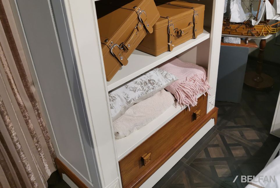 Стеллаж "Brianson" массив и шпон дуба, МДФ 5