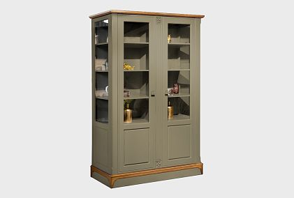 Шкаф с витриной 2-х дверный "Бриансон"