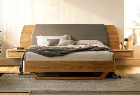 Кровать "Монблан" (с прикроватными тумбами) массив дуба 5